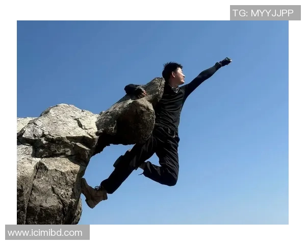 上海攀岩队的边路渗透策略与攀岩热点分析探讨 上海攀岩队的边路渗透策略与攀岩热点分析探讨