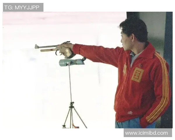 成都羽毛球队在世界锦标赛中的辉煌突破与奋斗历程全景回顾 成都羽毛球队在世界锦标赛中的辉煌突破与奋斗历程全景回顾