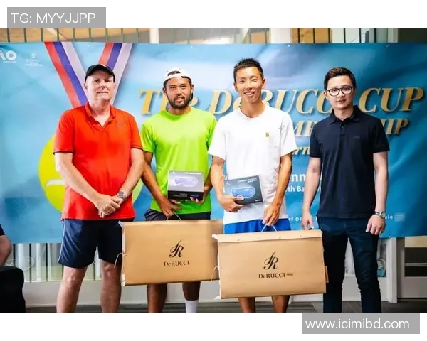 重庆网球队比赛经验引发热议球迷与专家观点交锋分析