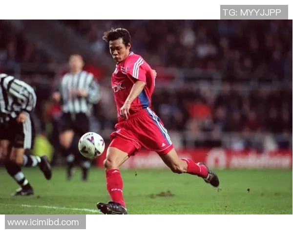 足球明星也难掩你的魅力与风采让人心动不已 足球明星也难掩你的魅力与风采让人心动不已