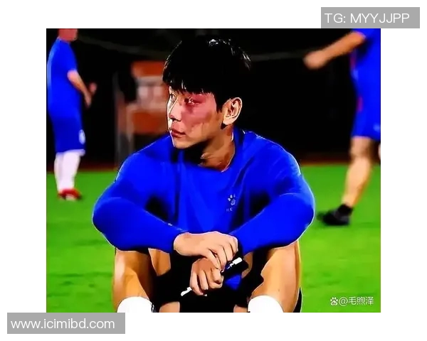 足球明星背后的残酷真相揭示了他们不为人知的艰辛与挑战