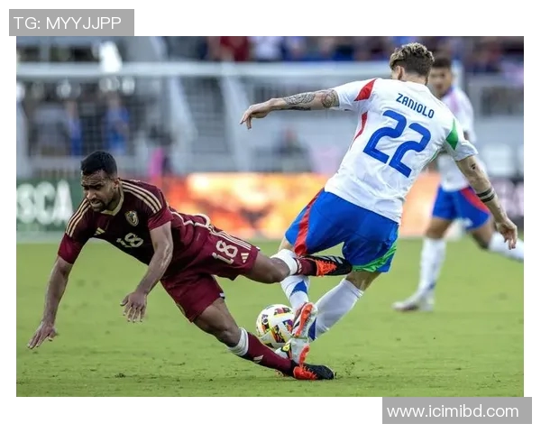 2021年度足球明星精彩瞬间回顾与经典照片集锦 2021年度足球明星精彩瞬间回顾与经典照片集锦